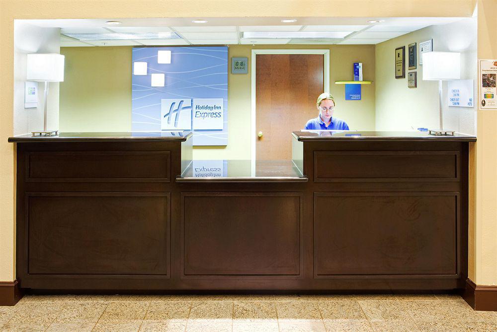 Country Inn & Suites By Radisson, Dunn, Nc מראה פנימי תמונה