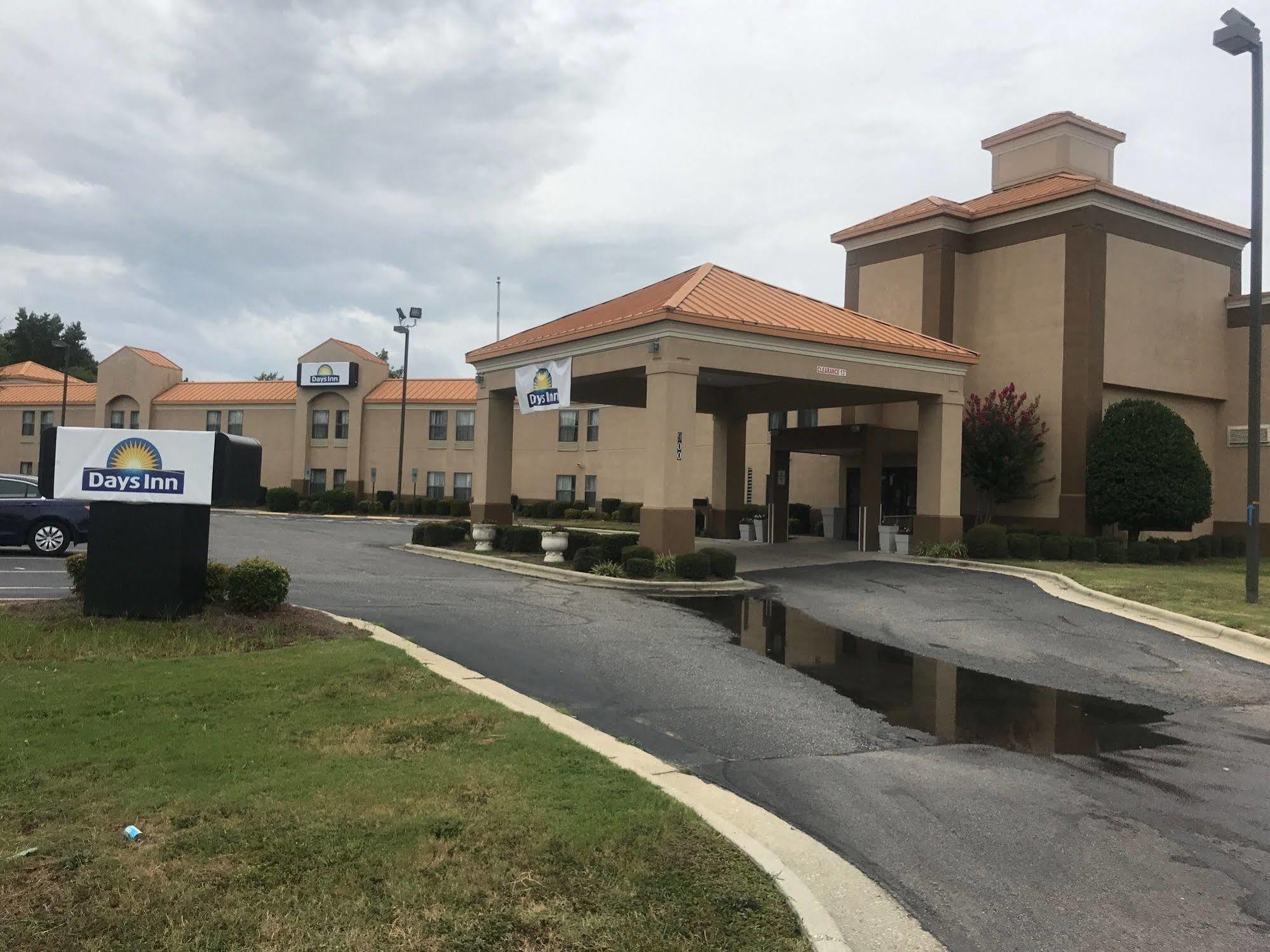 Country Inn & Suites By Radisson, Dunn, Nc מראה חיצוני תמונה
